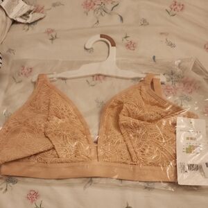 Delicate Lace Bralette in Soft Tan